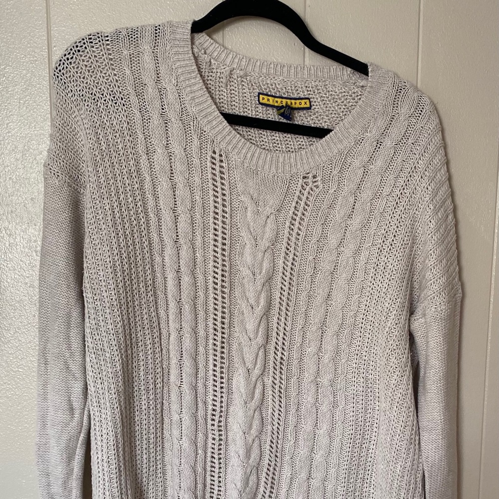 Women’s sweater